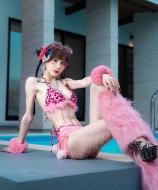 ゆりにゃ極限まで絞った腹筋ボディがX投稿1800万表示の衝撃